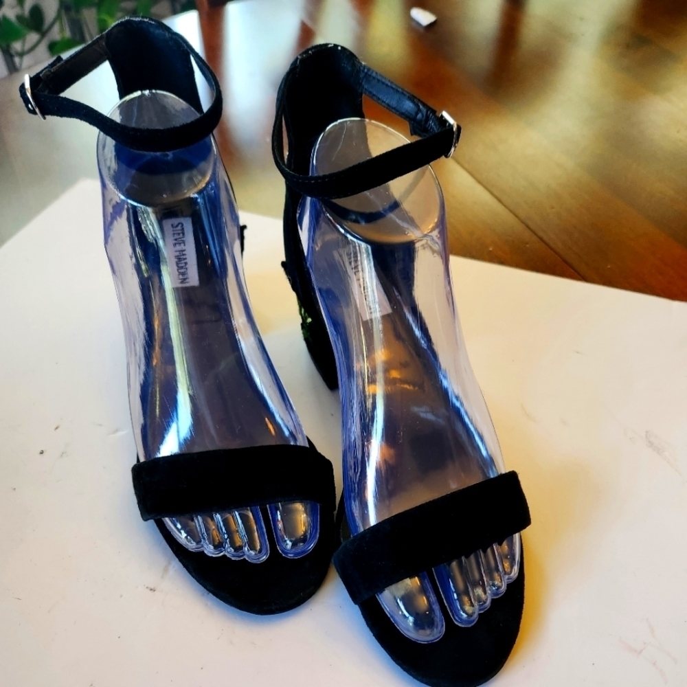 Steve Madden size 8.5 low heeled‎ Latin embroidery Inca sandals